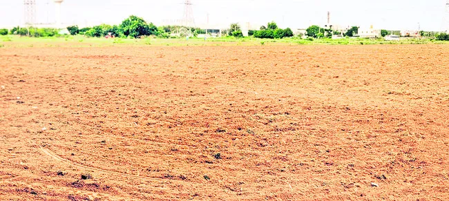 శోత్రియ భూముల్లో దొంగలు పడ్డారు!