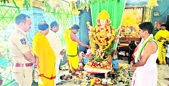 గణపయ్య ఆశీస్సులు అందరిపై ఉండాలి
