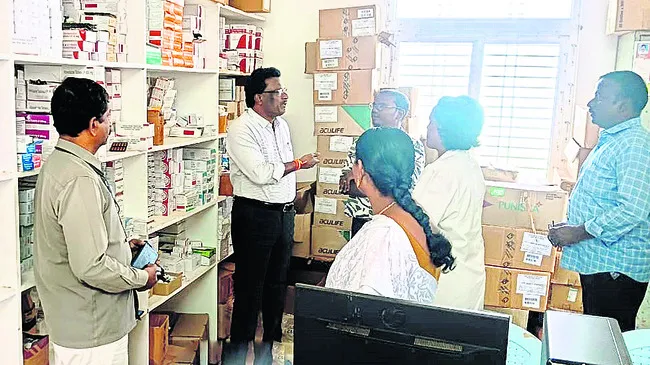 రక్త పరీక్షలు చేయించండి