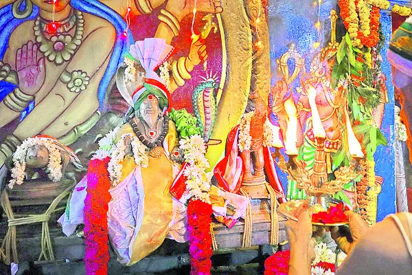 శాస్త్రోక్తంగా పవిత్రోత్సవాలు