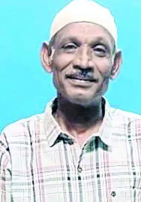 యూరియా చల్లేందుకు వెళ్లి వ్యక్తి మృతి
