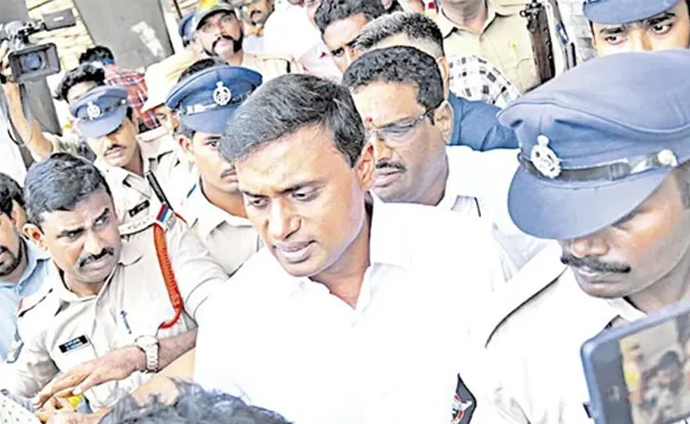 మిథున్‌రెడ్డికి మధ్యంతర బెయిల్‌