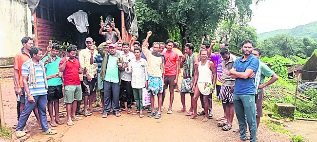 నాసిరకం మొక్కలపంపిణీపై ఆందోళన
