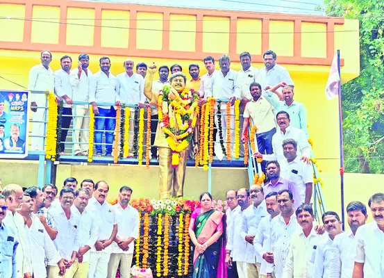 జిట్టా బాలకృష్ణారెడ్డికి నివాళి
