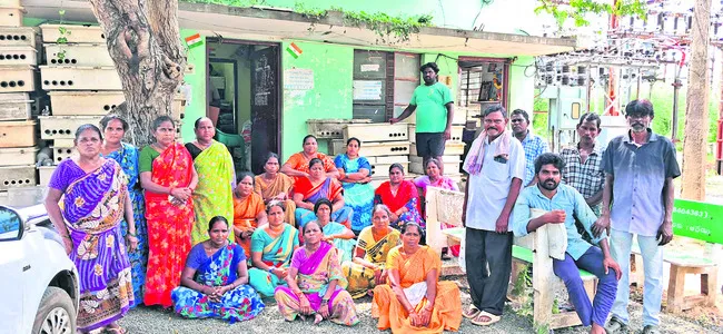 శ్శశానంలో ట్రాన్స్ఫార్మర్తో ప్రాణాపాయం