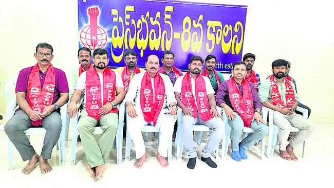 బ్యాలెట్‌ పోరులో పాల్గొనండి
