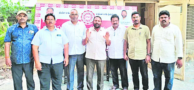 సీపీఎస్, జీపీఎస్ రద్దు బిల్లును పెట్టాలి