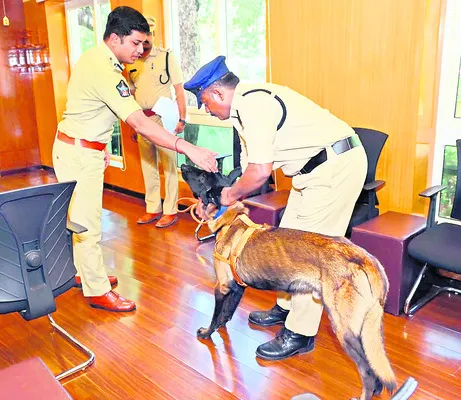 పోలీసు శాఖకు నూతన ‘హంటర్’