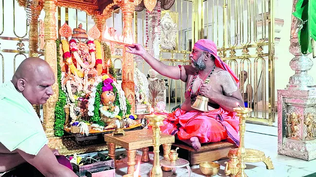వైభవంగా అనంత చతుర్థి వేడుకలు 