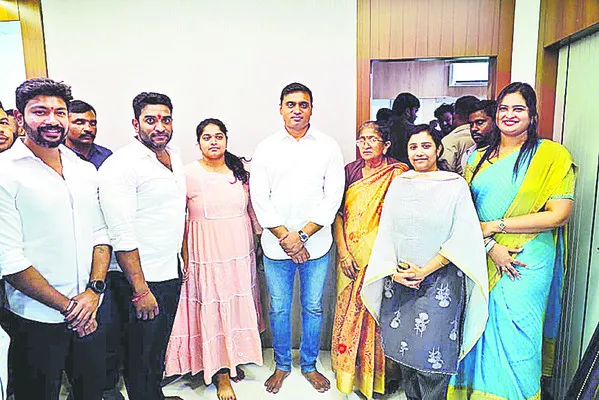 ఎంపీ మిథున్‌రెడ్డికి ఘన స్వాగతం