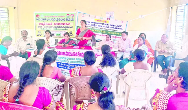 లింగ నిర్ధారణ పరీక్షలు చేస్తే కఠిన చర్యలు
