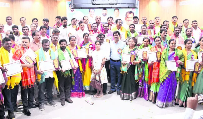 ‘సర్వేపల్లి’ జీవితం ఆదర్శం 