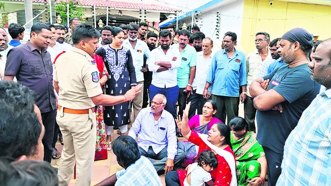 ఆర్థిక లావాదేవీల్లో వివాదం