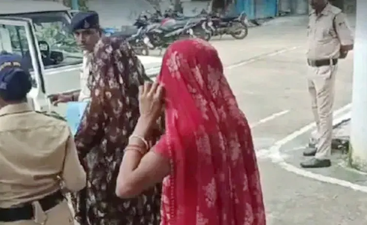 A Man In Madhya Pradesh Ended Life By His Third Wife