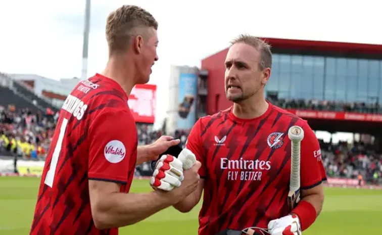 Livingstone Slams 85 Runs In 45 Balls In T20 Blast Quarter Final