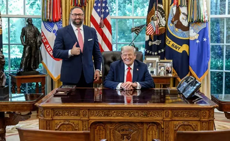 Lobbyist for India Jason Miller Meets President Donald Trump