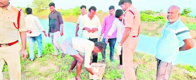 డిండి కెనాల్‌లో బాలయ్య తల లభ్యం 