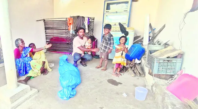 మృతదేహంతో బైఠాయింపు
