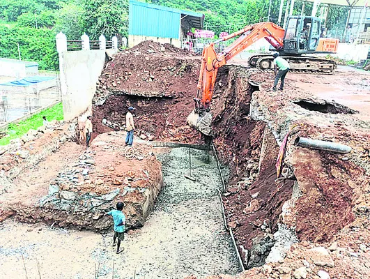 సింహాచలంపై మెట్లమార్గం పునరుద్ధరణ పనుల ప్రారంభం