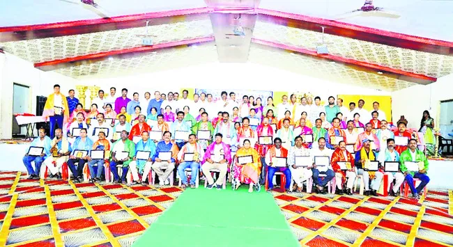 ఉపాధ్యాయుల పాత్ర గొప్పది