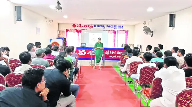 ‘నాణ్యమైన ఆహార  ఉత్పత్తులు అందించాలి’ 
