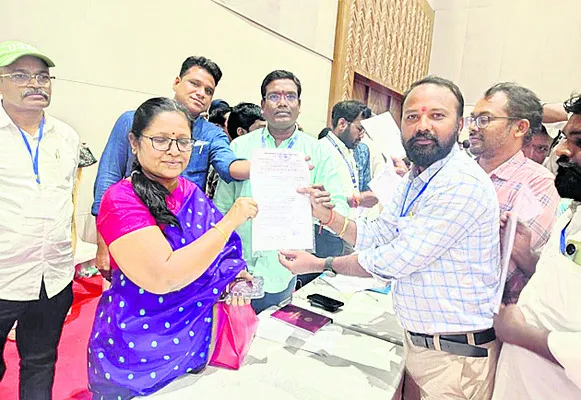 జీపీవోలొస్తున్నారు