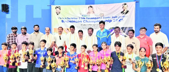 చాంపియన్లుగా శివాంశ్, శాన్వి