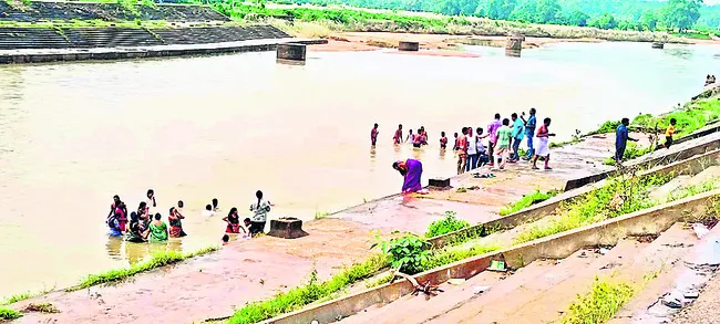 భక్తుల భద్రతకు చర్యలేవి?
