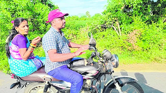 అమ్మవారి శిరస్సు చోరీ