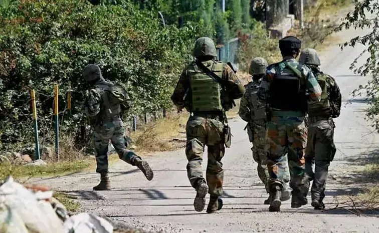 జమ్ముకశ్మీర్‌లో ఎన్‌కౌంటర్‌.. ఉగ్రవాది మృతి, ఆర్మీ జవాన్‌కు గాయాలు