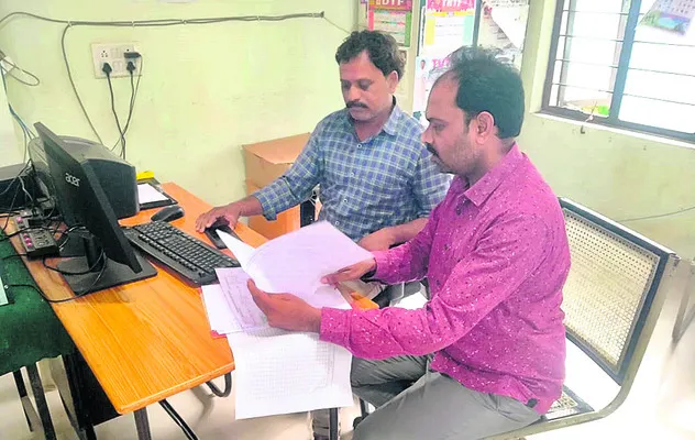 మళ్లీ టీచర్ల సర్దుబాటు