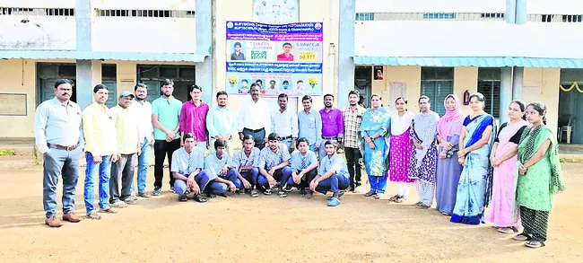 బాల్బ్యాడ్మింటన్ పోటీలకు ఎంపిక