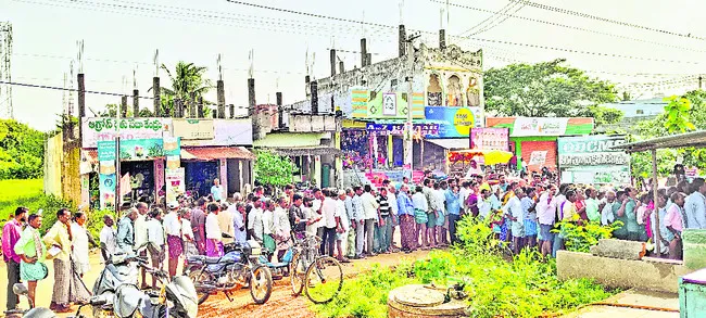 తెల్లవారుజామున 5 గంటలకే..