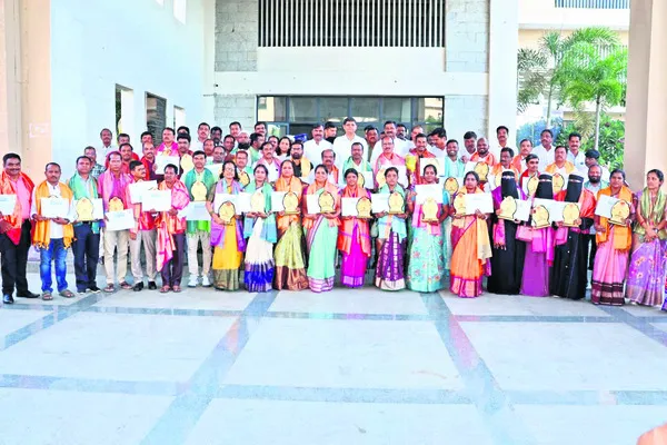 ఉత్తమ సేవలతోనే గుర్తింపు