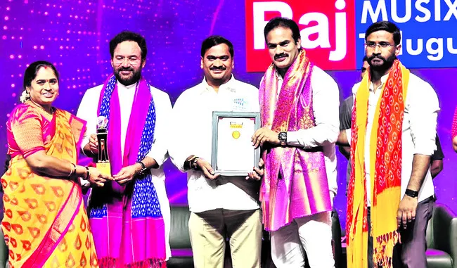 రైతు బిడ్డకు జాతీయస్థాయి పురస్కారం