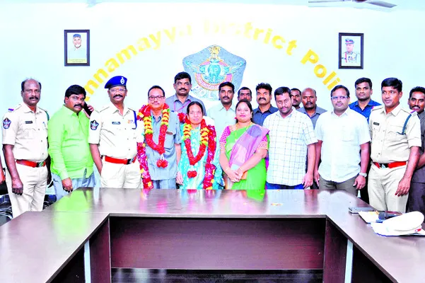 రిటైర్డ్ ఏఎస్పీకి ఘన వీడ్కోలు
