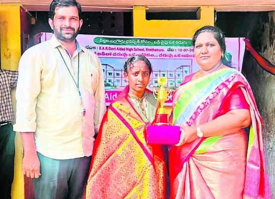 జాతీయ స్థాయి ఫుట్బాల్ పోటీలకు ఎంపిక