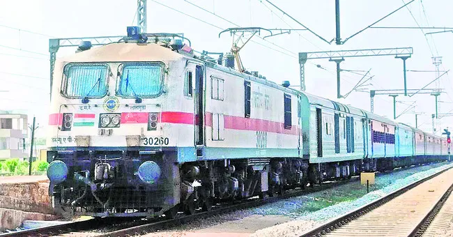పలు రైళ్లు ఇక హాల్టింగ్