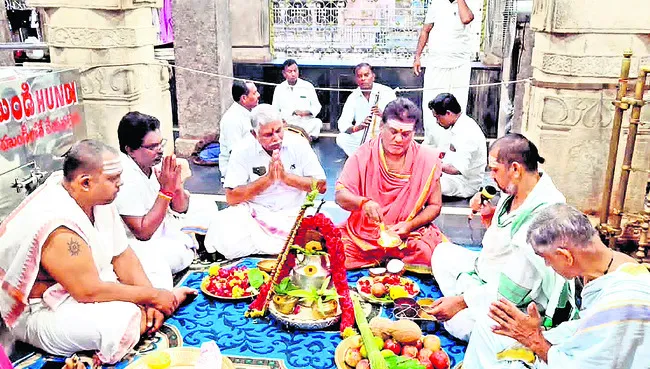 మహానందిలో శాస్త్రోక్తంగా సంప్రోక్షణ పూజలు