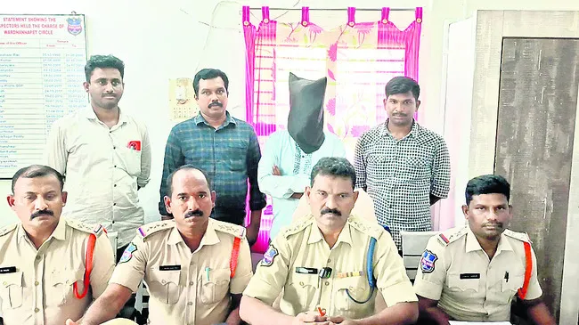 వివాహేతర సంబంధానికి అడ్డొస్తున్నాడని..