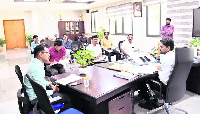 అడవుల్లో అసైన్డ్ స్థలాలను గుర్తించాలి