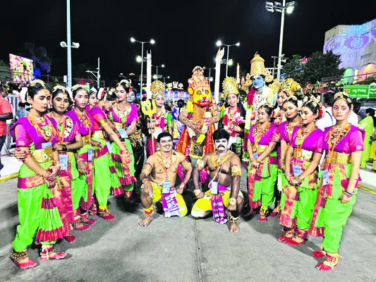 శ్రీవారి బ్రహ్మోత్సవాల్లో పేరిణి నాట్య ప్రదర్శన