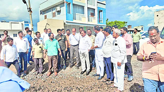 నెల రోజులుగా ఏం చేస్తున్నట్లు..?