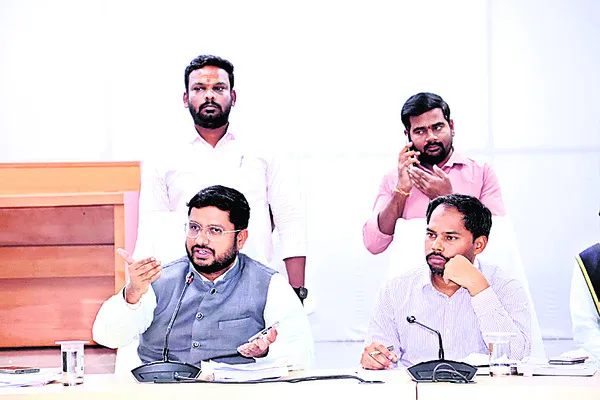 ఎన్నికల విధులు పకడ్బందీగా నిర్వర్తించాలి