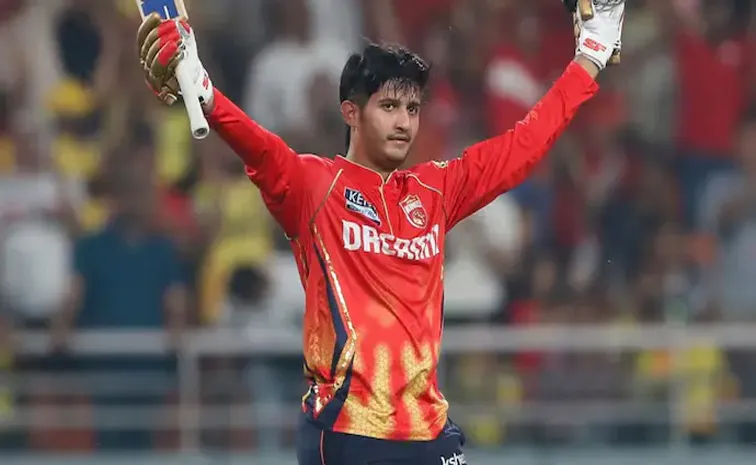 ఆసీస్‌పై విధ్వంసకర శతకం బాదిన ప్రియాంశ్‌ ఆర్య.. తొలి మ్యాచ్‌లోనే..!