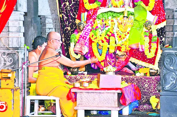 నేత్రపర్వంగా నృసింహుడి నిత్యకల్యాణం