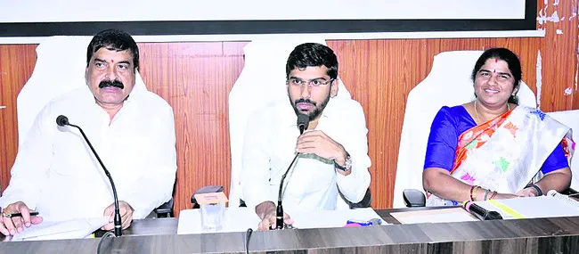 మాతా శిశు మరణాలపై మండిపాటు