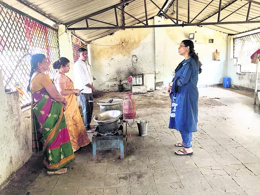 నాణ్యమైన విద్యనందించాలి