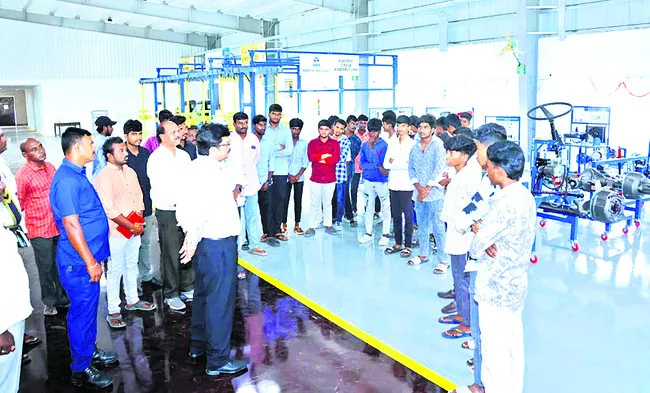 సాంకేతిక కోర్సులతో ఉద్యోగ అవకాశాలు