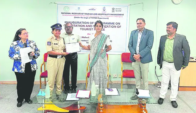 స్థిరమైన, సమగ్ర పర్యాటకాభివృద్ధే లక్ష్యం 